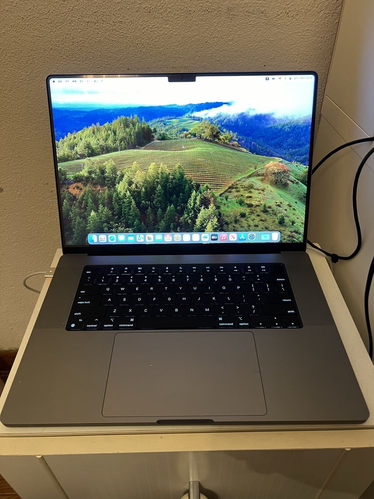 MacBook Pro 16 M1 Max 32GB 1TB (English keyboard)