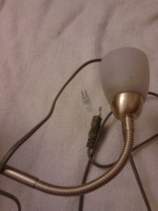 Lampa stołowa kolor złoty  Paul Neuhaus  lampka nocna  na biurko