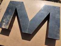 Letras Grandes Monobloco Publicidade