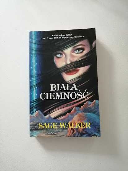 "Biała ciemność" Sage Walker