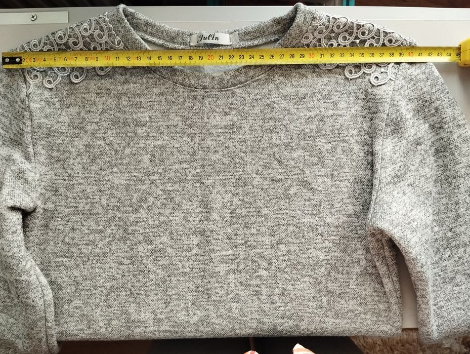 Костюм. Кофта та спідниця