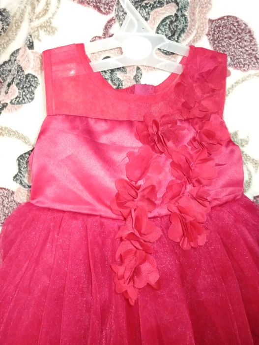 Плаття на дівчинку 1-2 года пишне