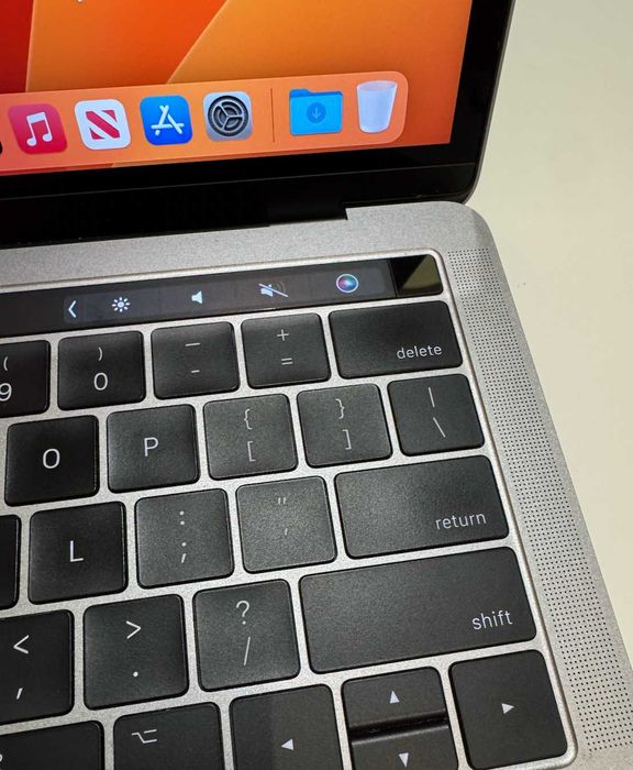 Macbook Pro 2017 13" Grey