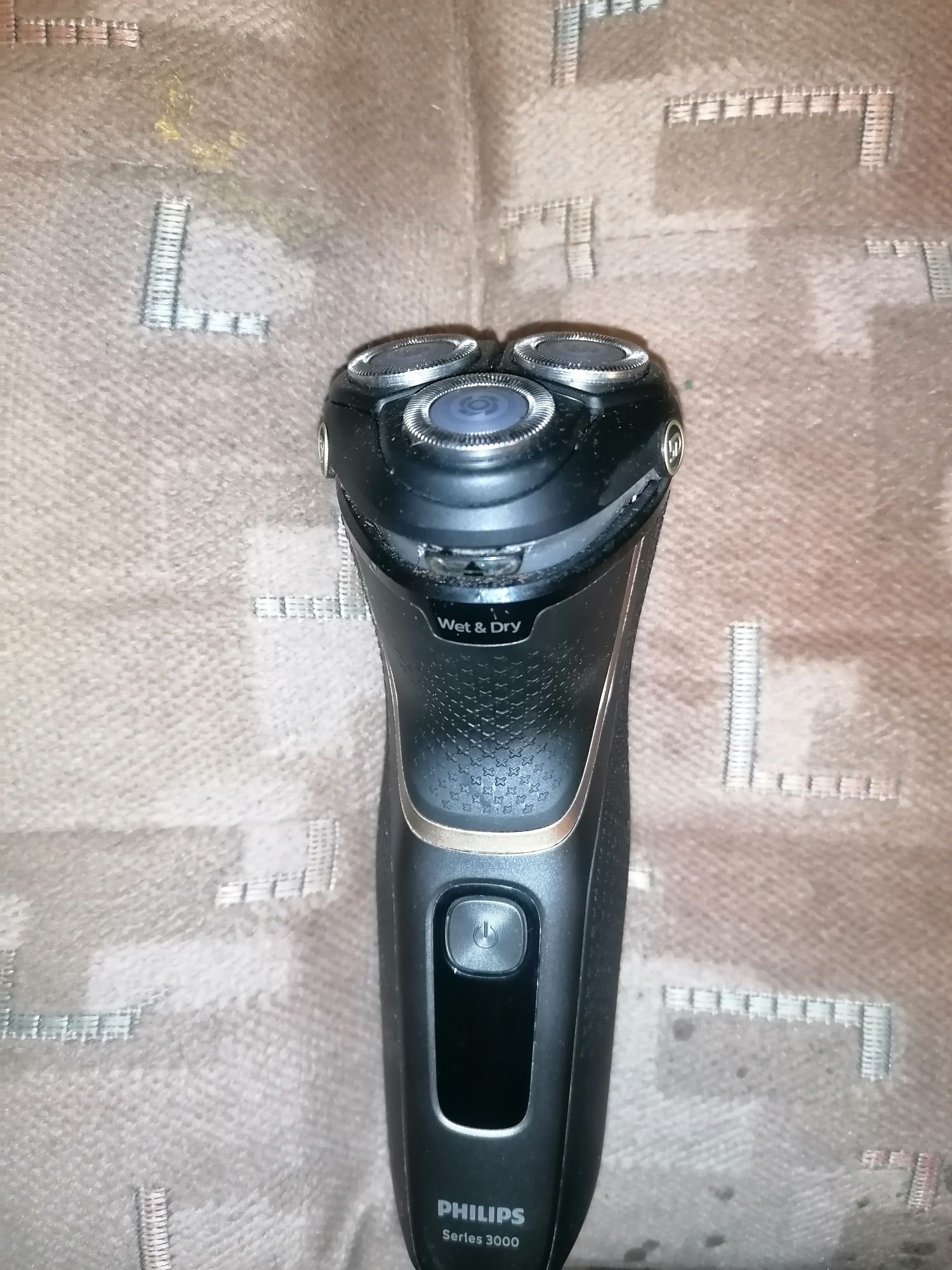 Golarka Philips Series 3000