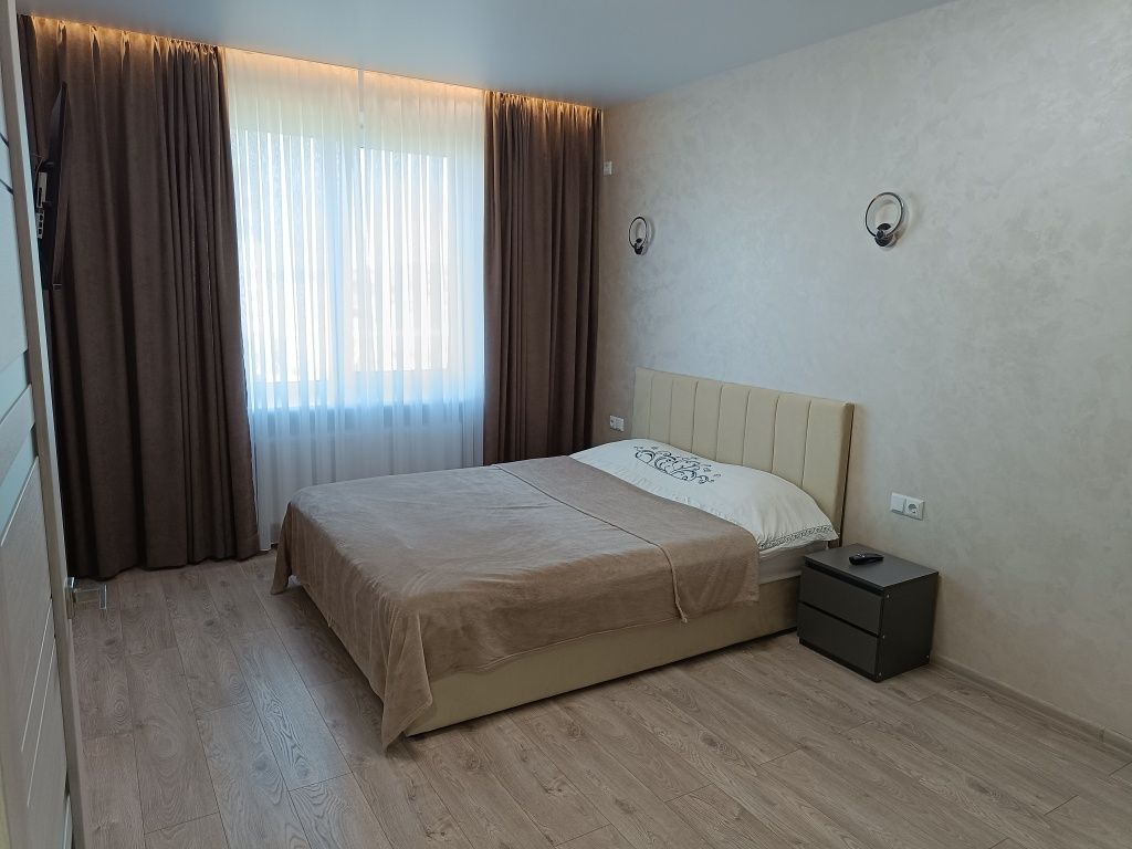 Квартира подобово. Р-н Оазис. Електроніка.