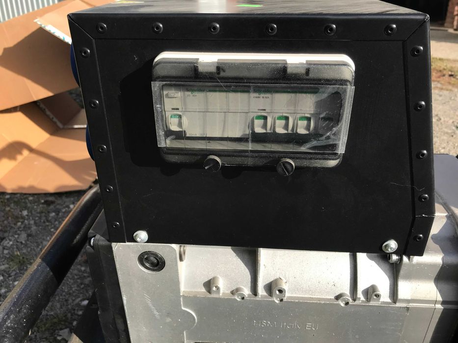 Agregat prądotwórczy AVR 22 R (20 kW)