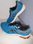 Красовки  asics .
