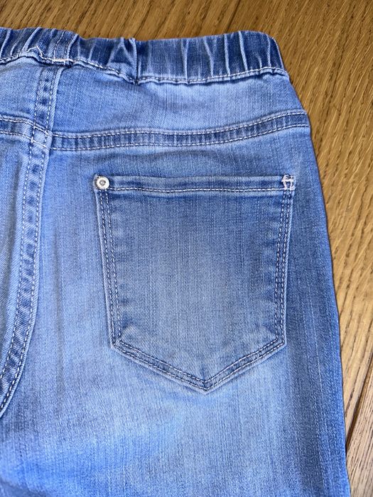 Spodnie dziecięce jeans z dziurami, rozm. 134, 8-9 lat