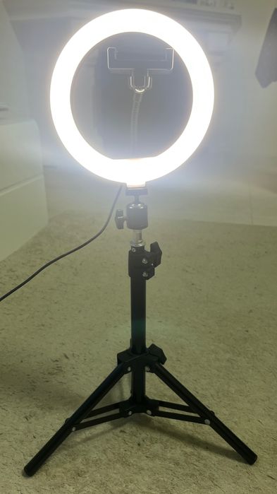 Tripé com Luz Circular Goodis GVC6462BK – Ideal para Vlogs e Lives