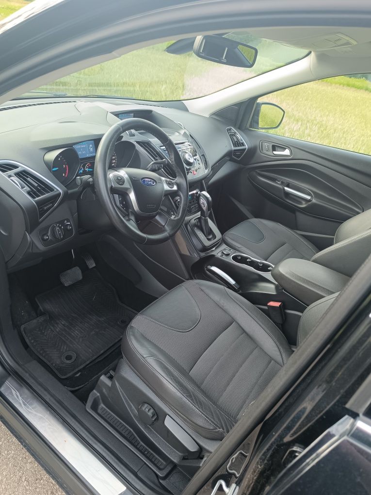Ford Kuga 2,0tdci Titanium automat LED Xenon dwa kpl kół 4*4