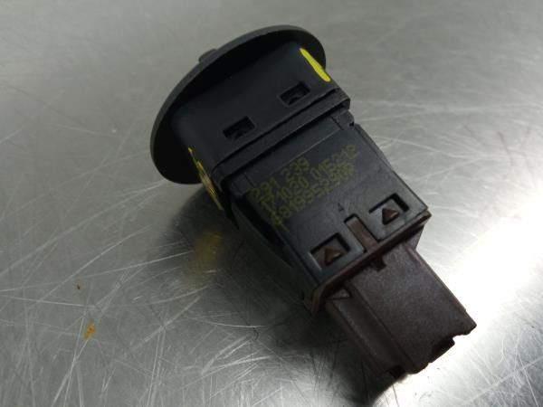 Comando / botão / interruptor multifunções RENAULT Megane IV (B9A/M_)