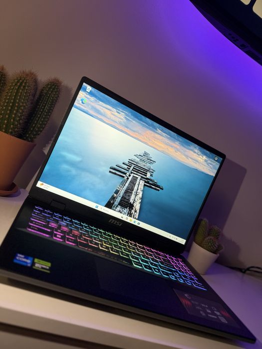 Laptop MSI Sword 16HX B14V