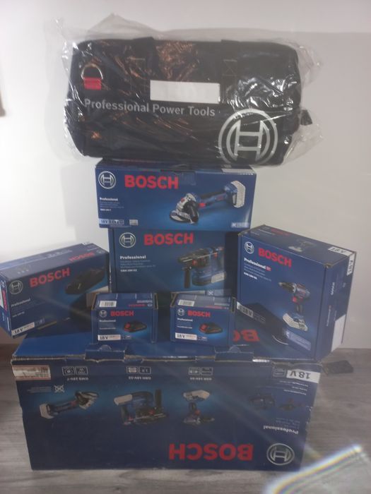 Zestaw wiertarko-wkrętarka+szlifierka+młot BOSCH PROFESSIONAL