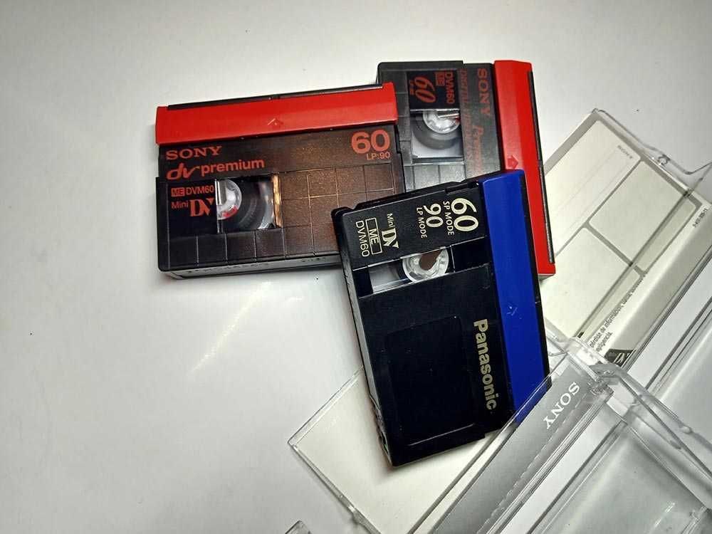 видеокассета miniDV Sony, Panasonic в пластиковом футляре