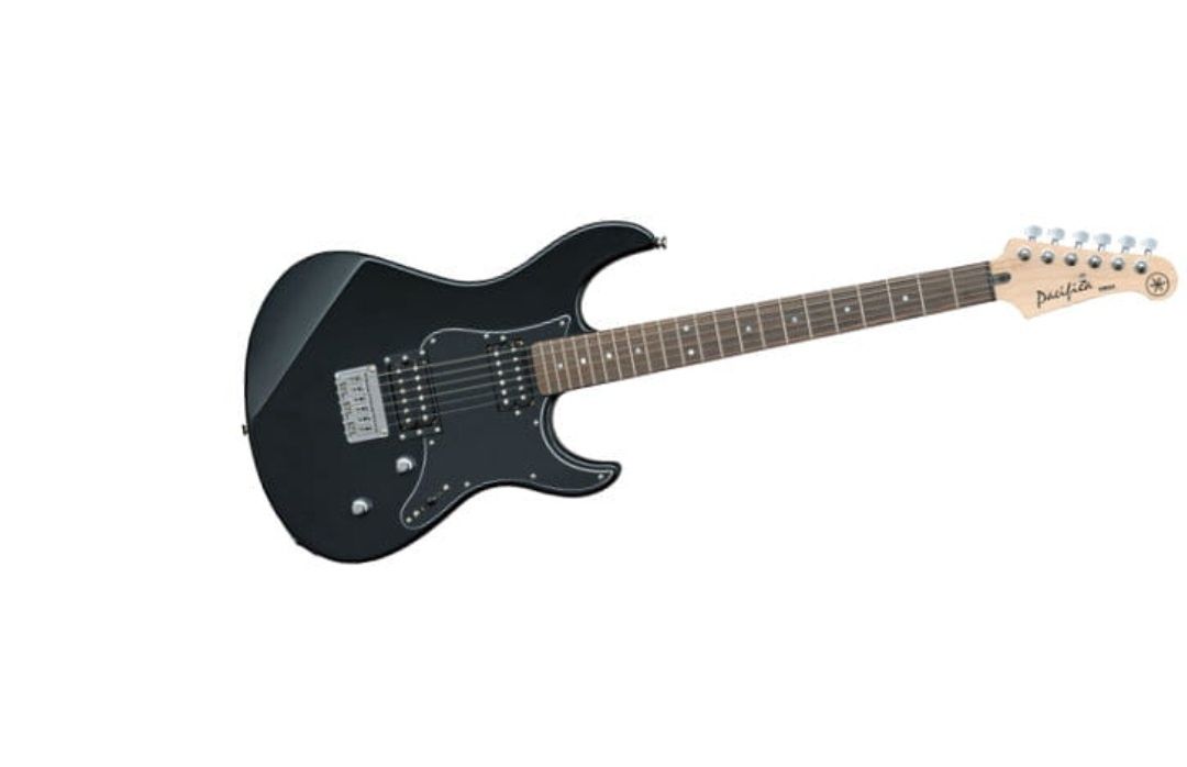 Gitara Yamaha Pacifica 120H BL