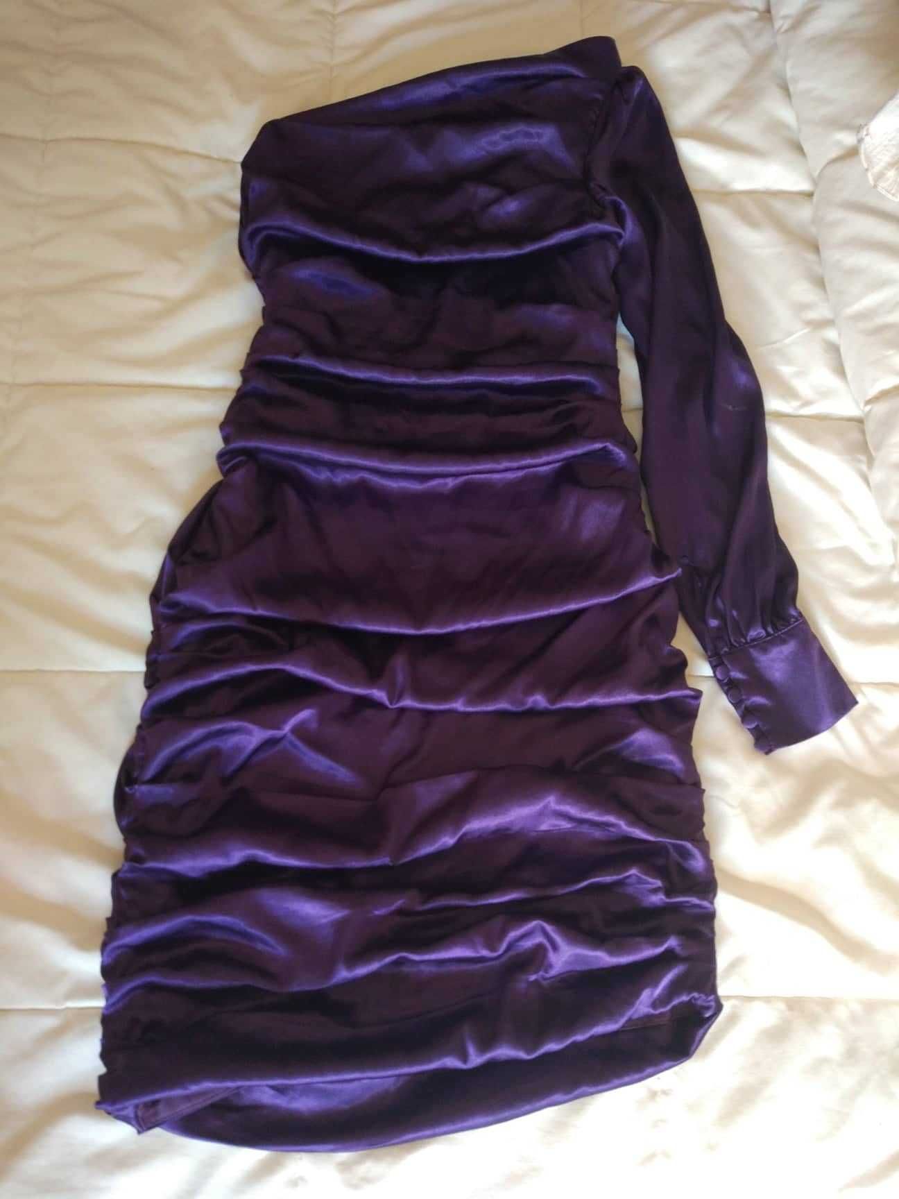 * * * * * Novo Vestido de Cetim e forro malha  * * * * *