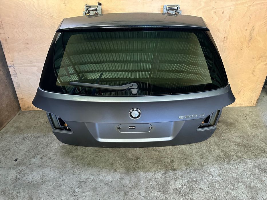 Tampa da mala BMW E61 520D 525D 530D COMPLETA
