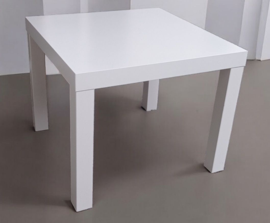 Stolik biały Ikea Lack plus krzesełka Mammut Ikea