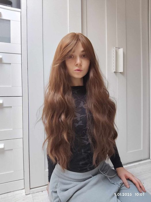 Peruka brąz brązowa z grzywką gęsta fale WIG cosplay