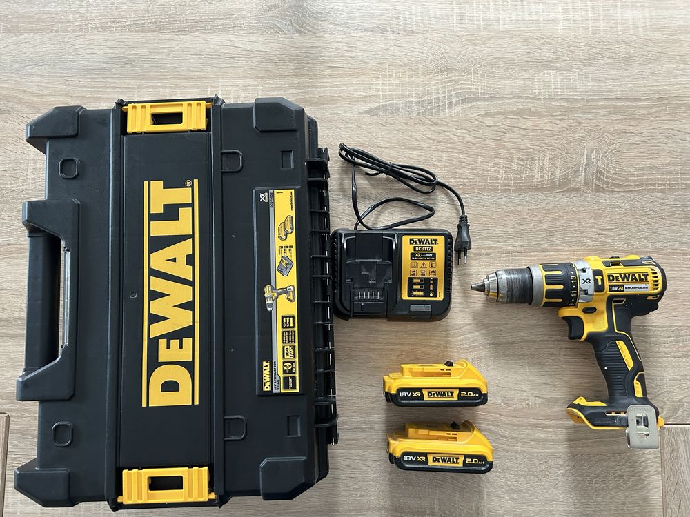 Wiertarka - Wkrętarka DeWalt DCD795D2 + 2 akum 18V + walizka + ładowar