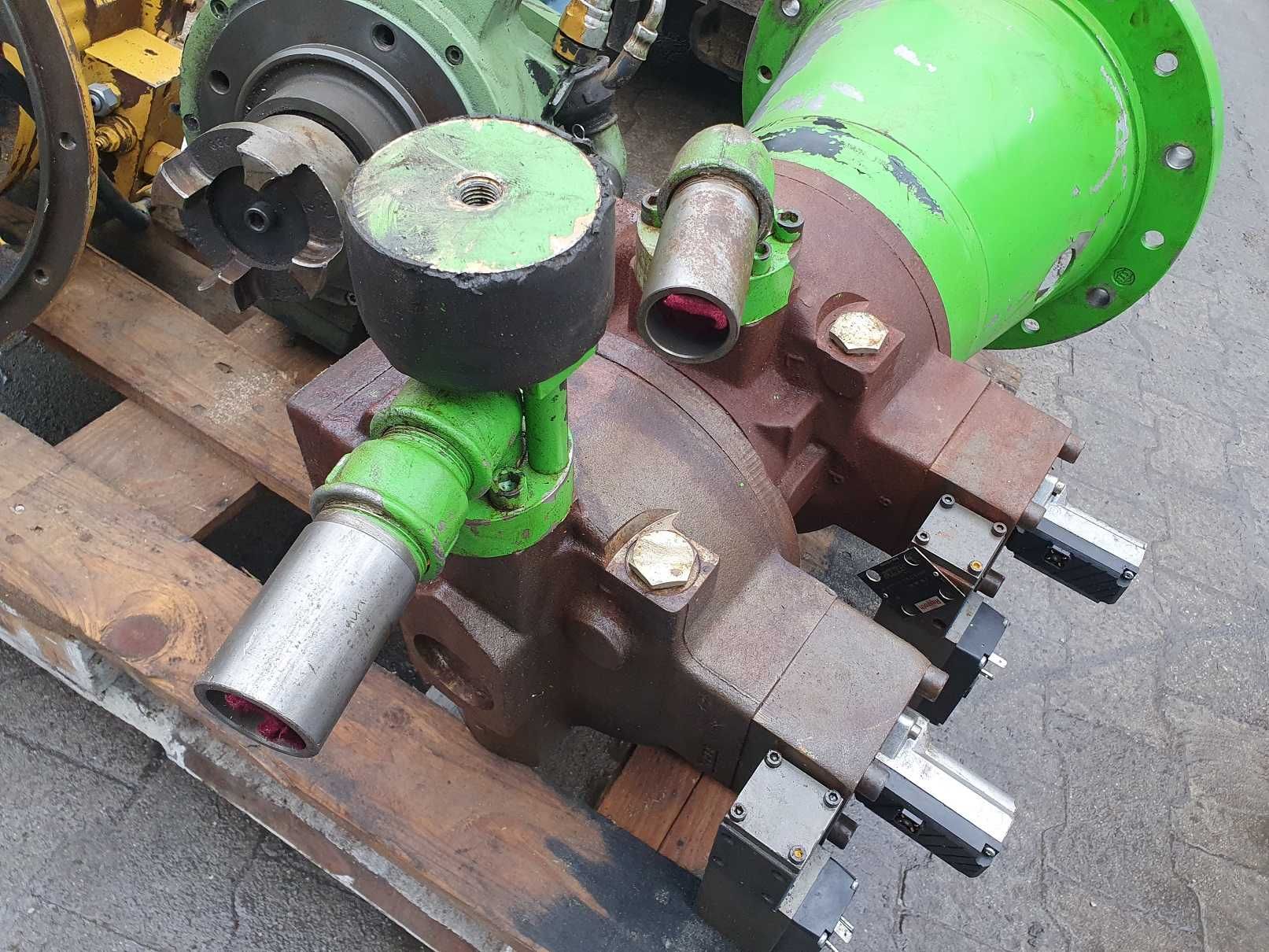 pompa hydrauliczna MOOG D956Z2009