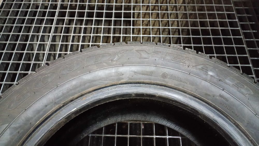 2x 215/65R16C Goodyear Cargo UltraGrip Zima Używane FV Siedlce