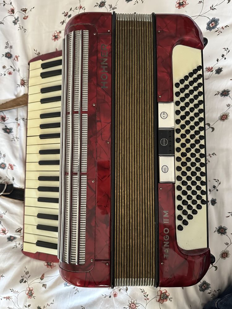 Akordeon Hohner Tango 2m - stan bardzo dobry!