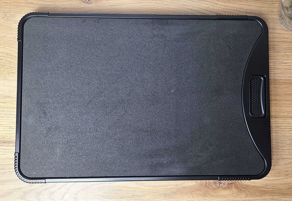 Przesuwana taca na urządzenia kuchenne