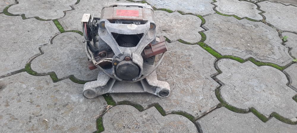 Продам мотори від пральної машини