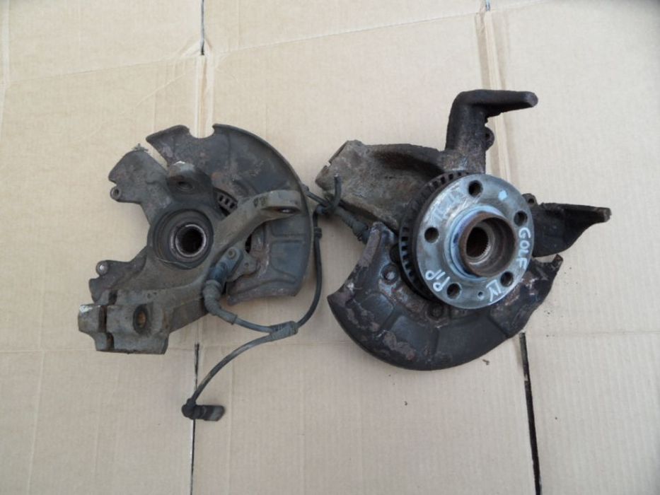 ZWROTNICA PIASTA PRAWA LEWA PRZOD  GOLF IV BORA OCTAVIA 1.6 16V