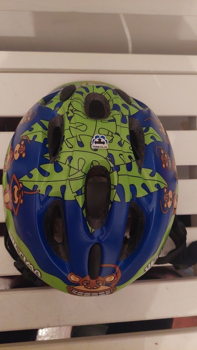 Шлем для роликов