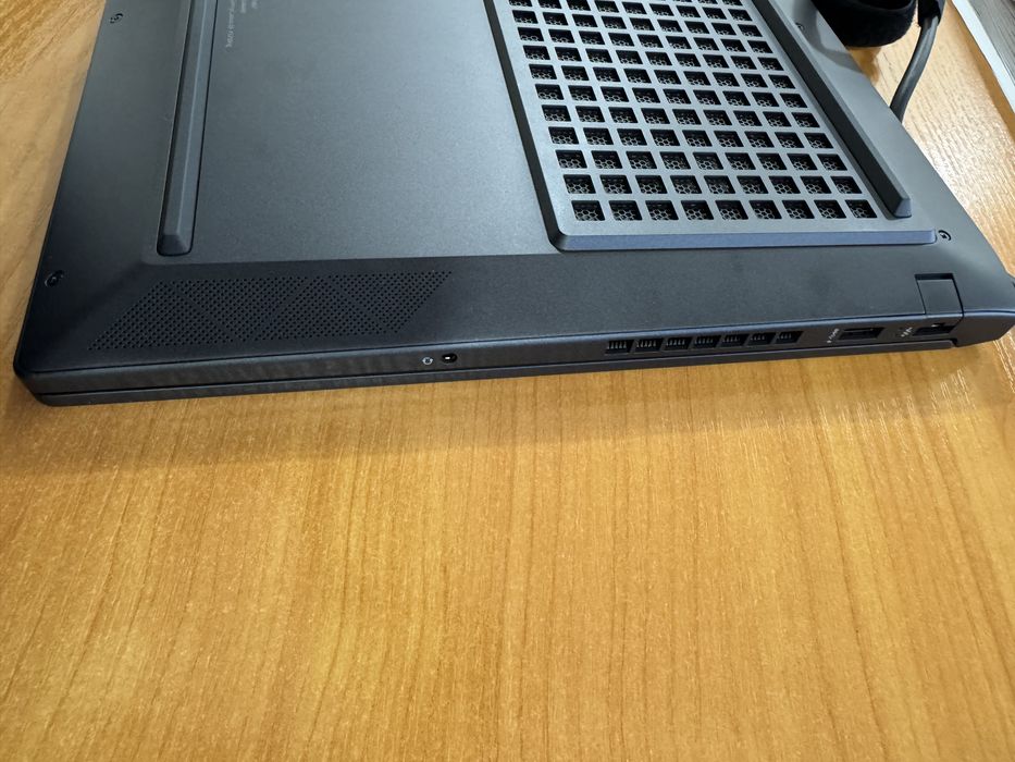 Практично новий HP Victus 16/i5-14450H/RTX4060 8Gb/1.5Tb SSD/16Gb DDR5