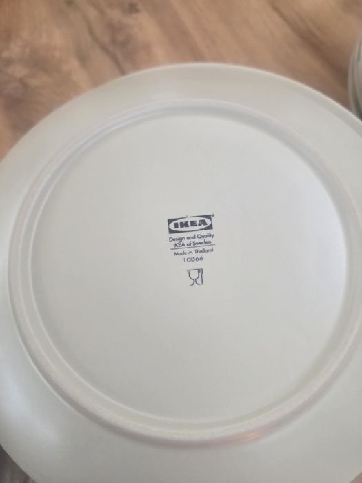 Conjunto pratos IKEA BEJE