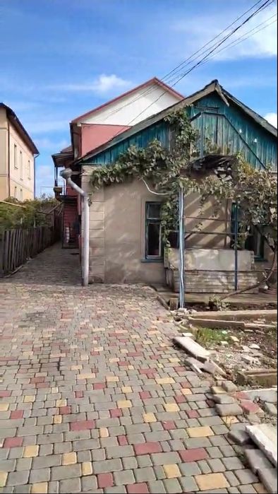 Сдам домик 40 м Киевский район, животных любых можно! Двор