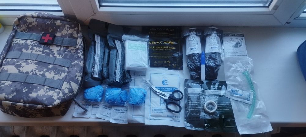 Продам військову медичну аптечку. Ціна 5000грн.7