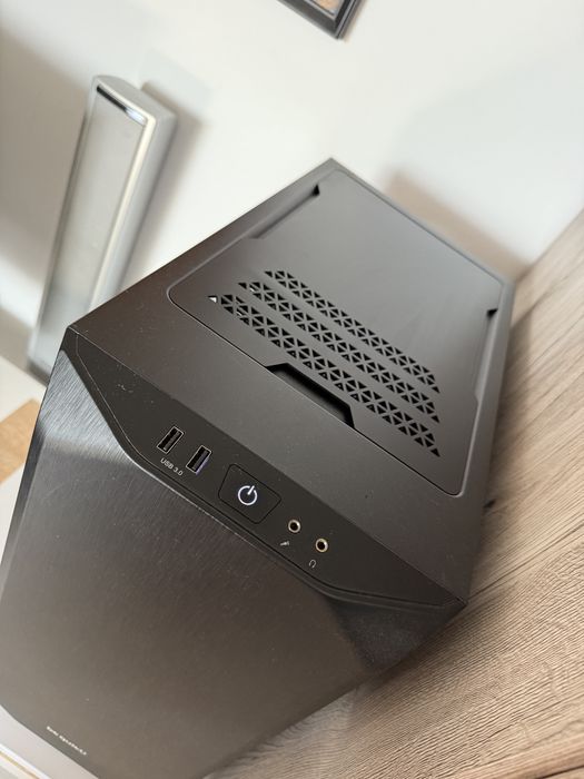 Komputer gamingowy i5-10400f 32GB 2TB M.2 MSI RTX 3070 Trio Win10