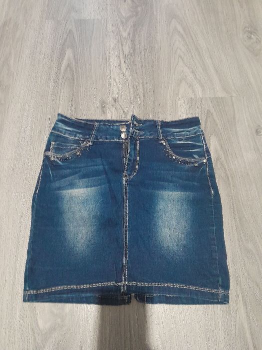 Продам шорти і юбки джинс