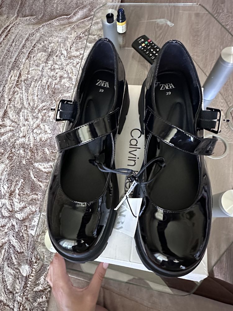 Туфлі-лофери Zara