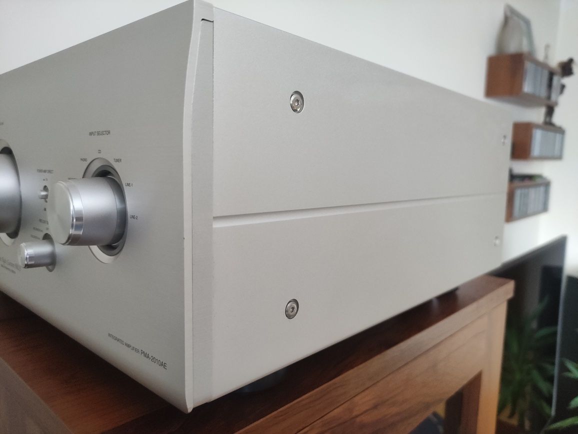 Sprzedam wzmacniacz Denon PMA-2010ae