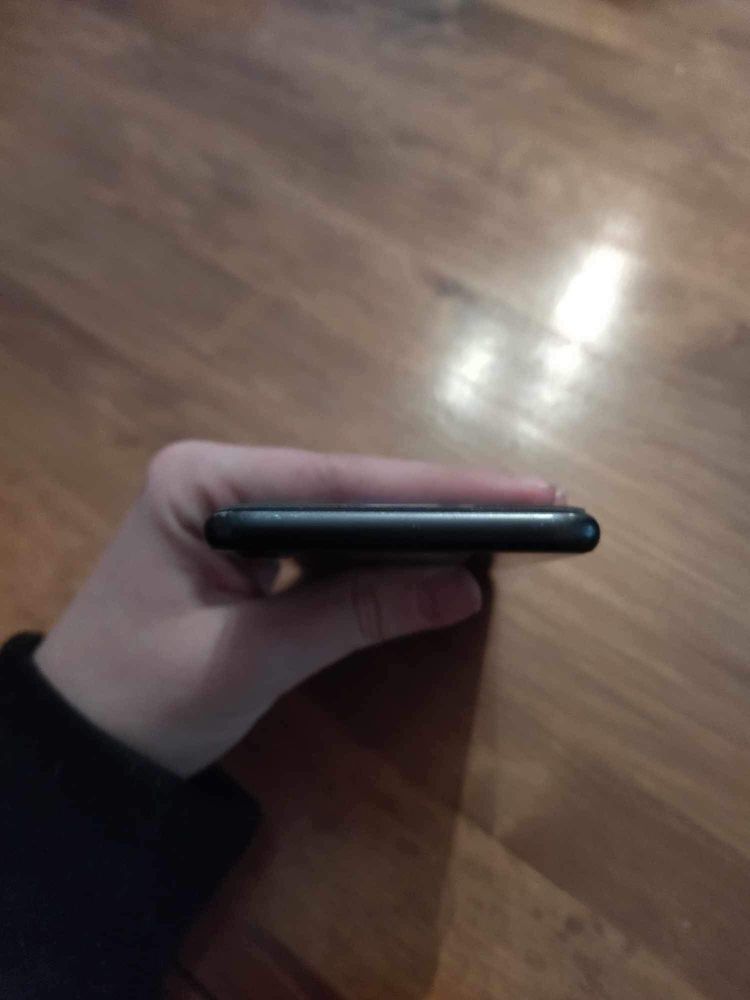 Iphone 8 czarny dobry stan