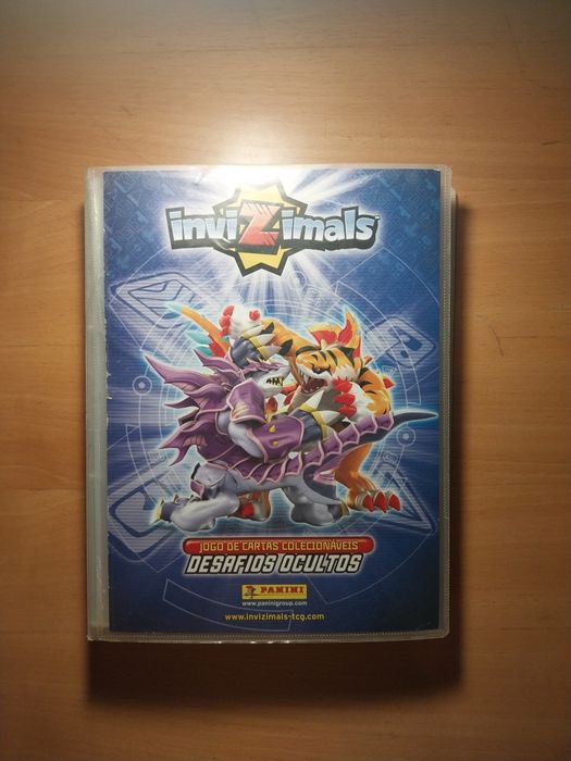 Caderneta Invizimals [Desafios Ocultos] COMPLETA