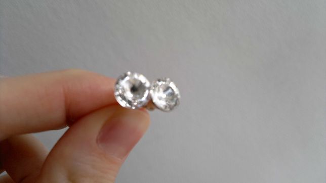 Kolczyki srebrne 100 % kryształy cyrkonie wtyki szlifowane szlif
