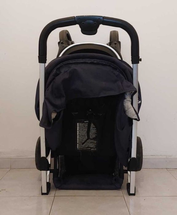 Vende-se Carrinho de Bebé