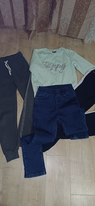 Одяг на  дівчину