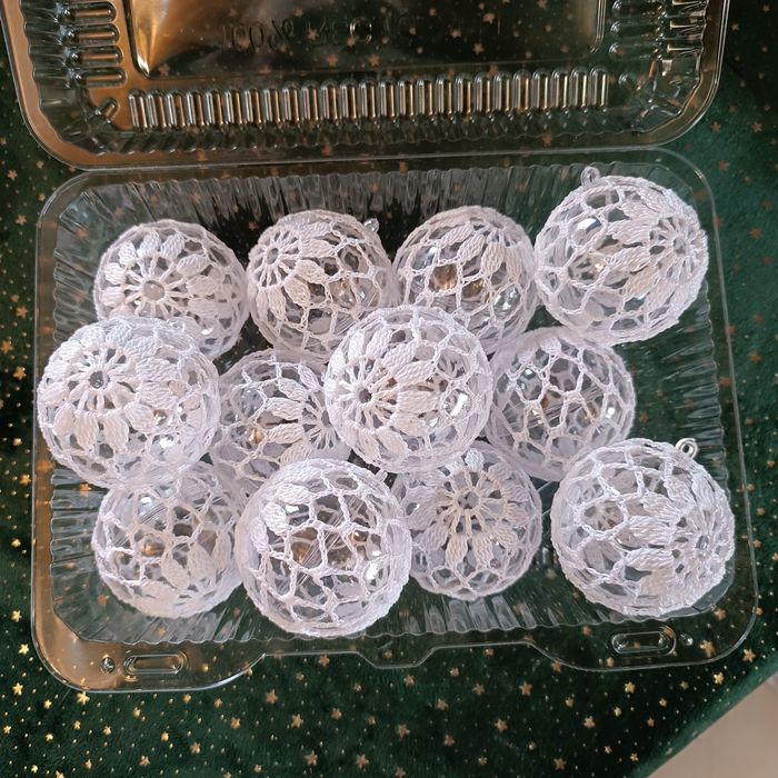 Bombki robione szydełkiem