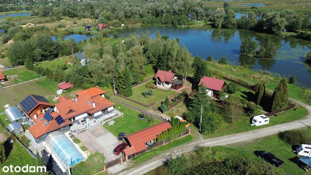 Murowany dom dolina rzeki San- Temeszów