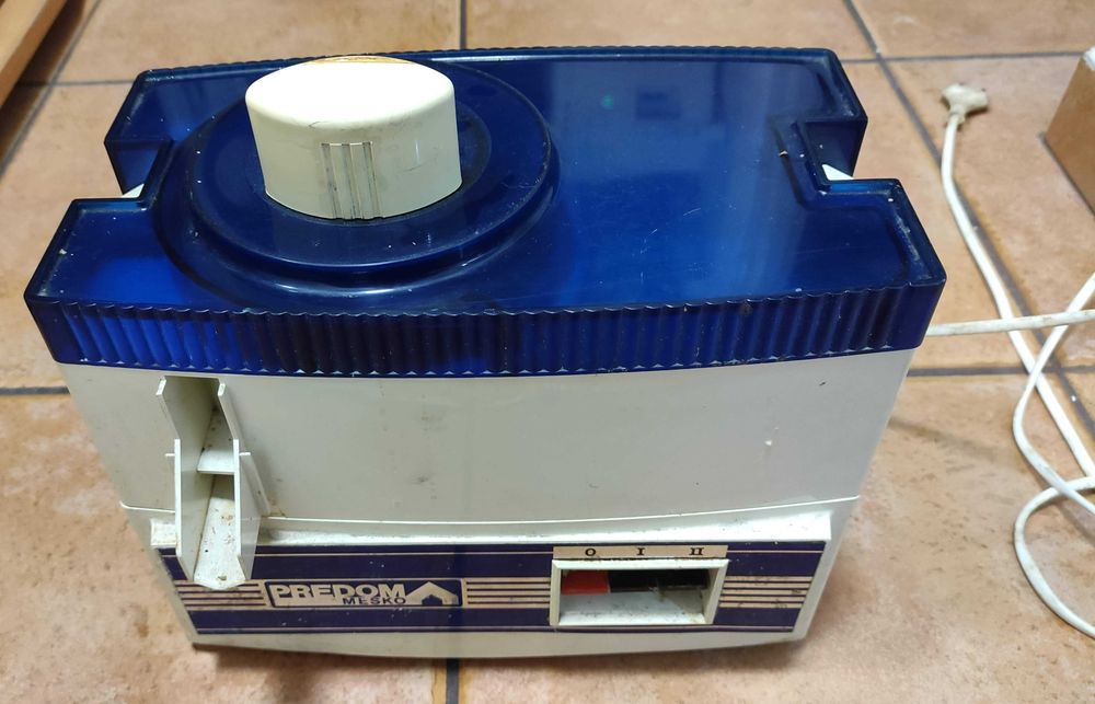 Zabytkowa sokowirówka Predom Mesko z PRL