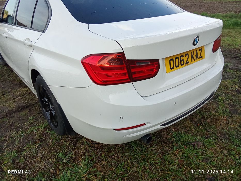 BMW f30 Anglik kod lakieru 300