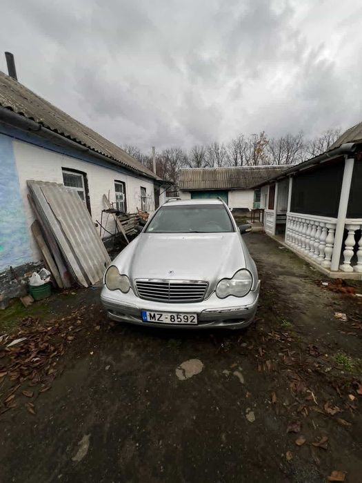 Продам машину  Мерседес є торг