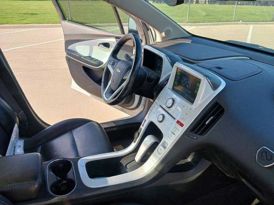 Chevrolet Volt Premium      2014
